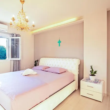 Appartement Maro The Fox Alepou